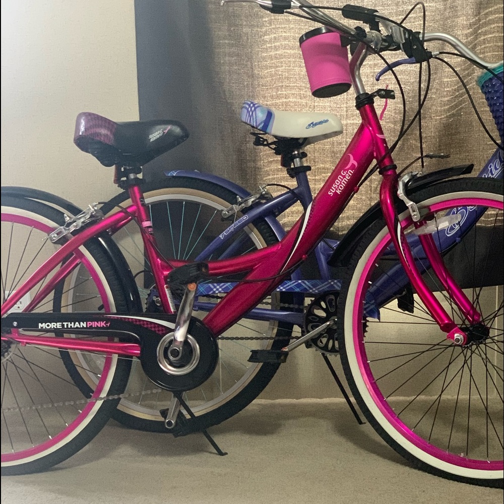 2 adult bikes. Barely ridden. Needs air in tires
